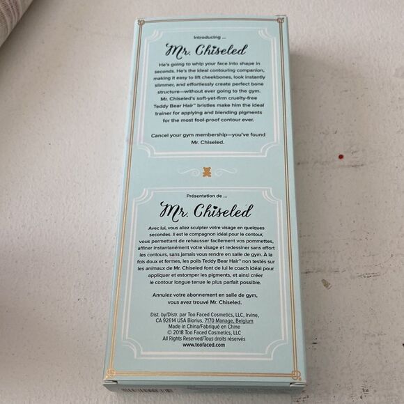 Too Faced Mr. Chiseled Contouring Brush - Picture 2 of 4